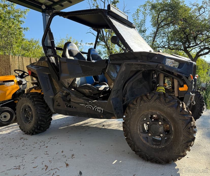 Polaris RZR 900