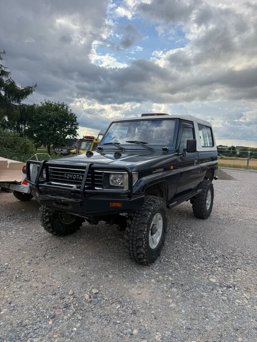 Toyota Land Cruiser KZJ 73