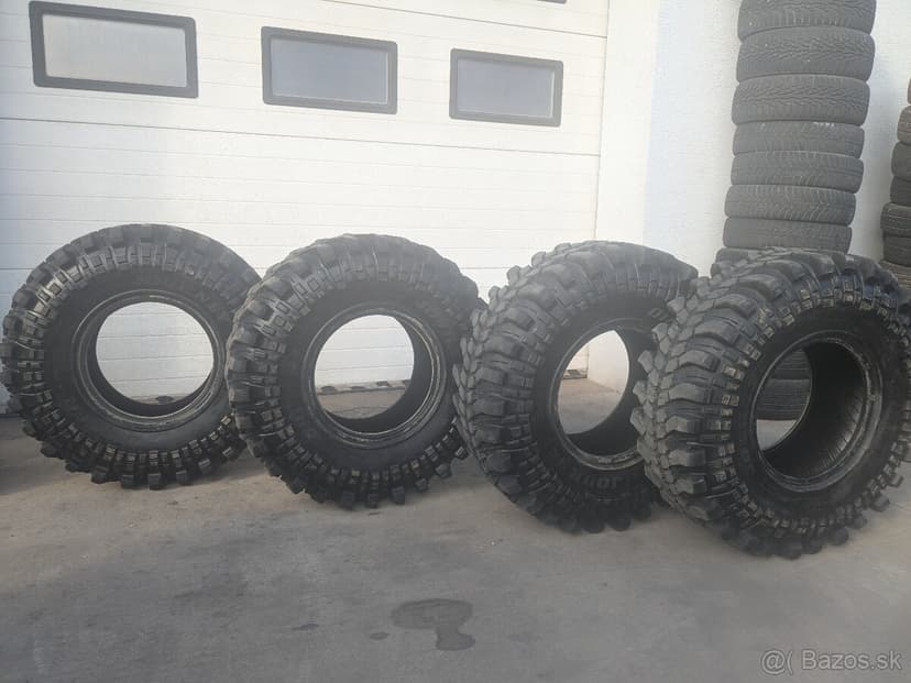 Predám pneu journey T3 35/11.5r15