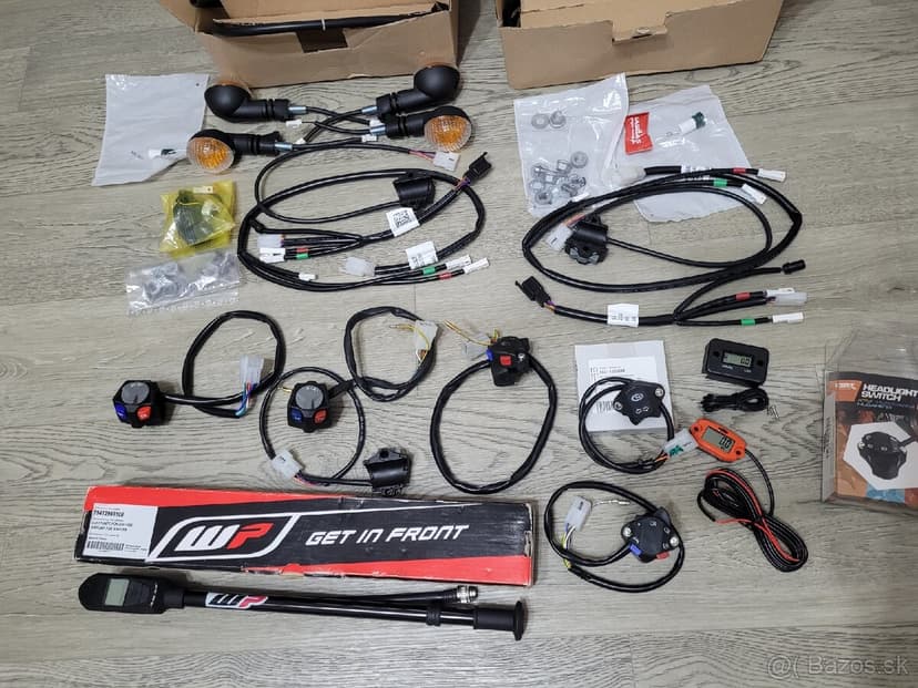 KTM príbal na cestu /prepínače svetiel/WP pumpa