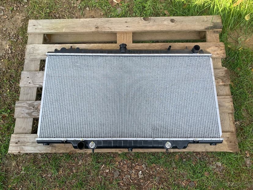 Vodný chladič Nissan Patrol GR Y61