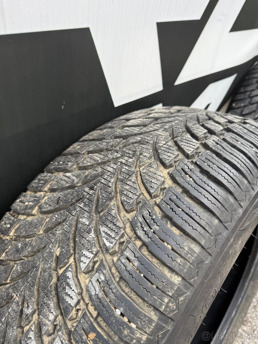 Nokian WR SUV 4 275/60 r20 zimné