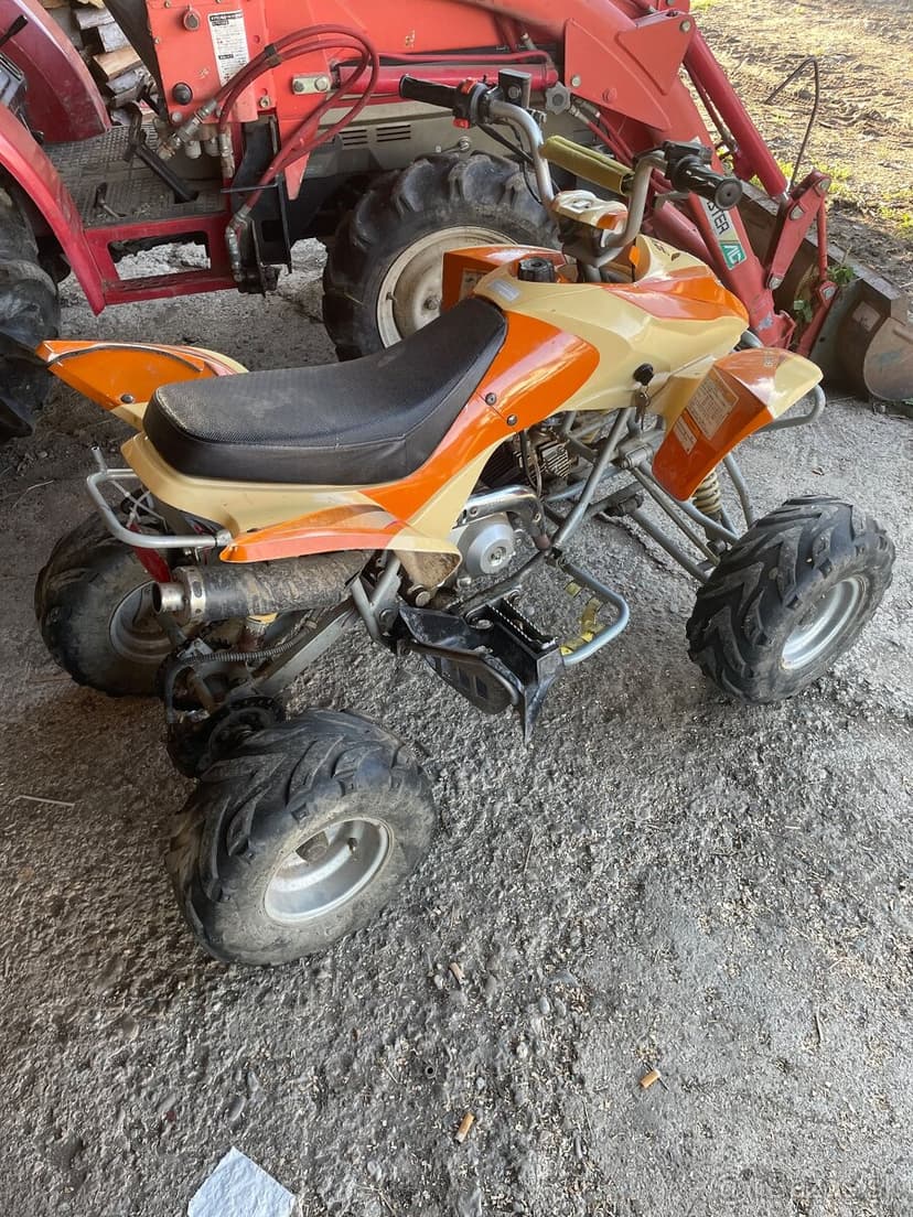 Predam nepojazdnom stave štvorkolku atv 110 možna vymena