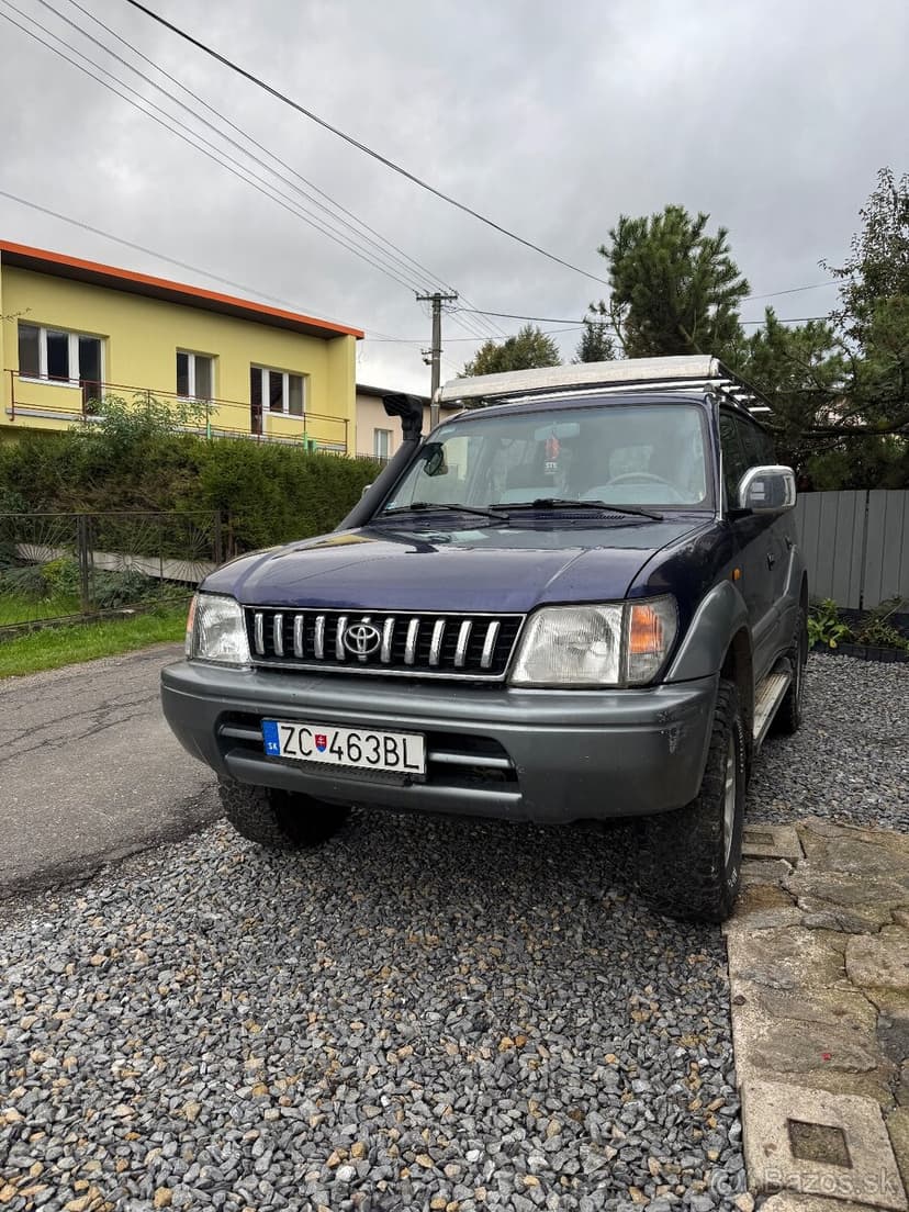 Toyota Land Cruiser 90