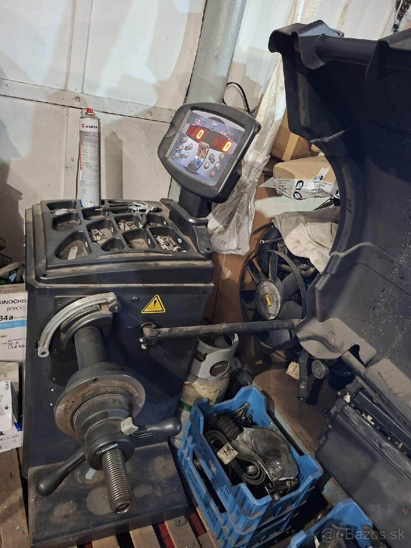 Vyzúvačka, vyvažovačka ,pomocné rameno EVERT