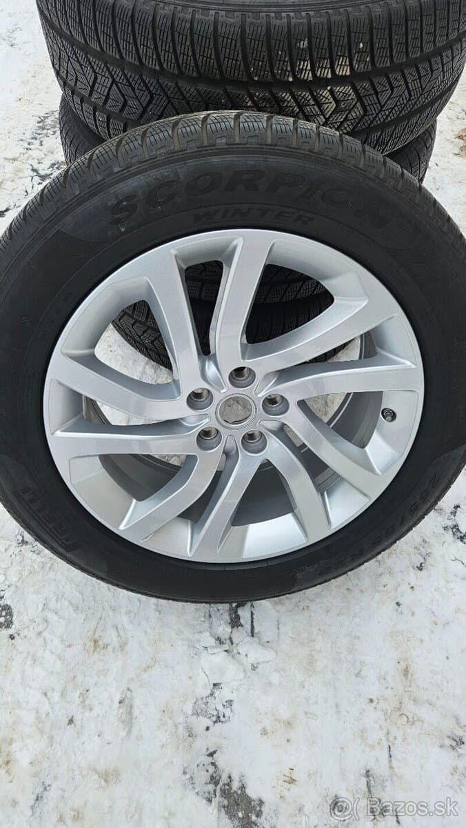 Originál Land Rover ALU kola R20 5x120 + Pirelli