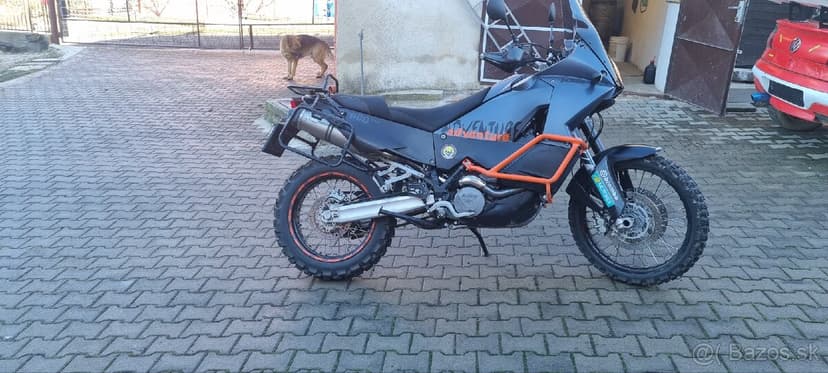 KTM 990