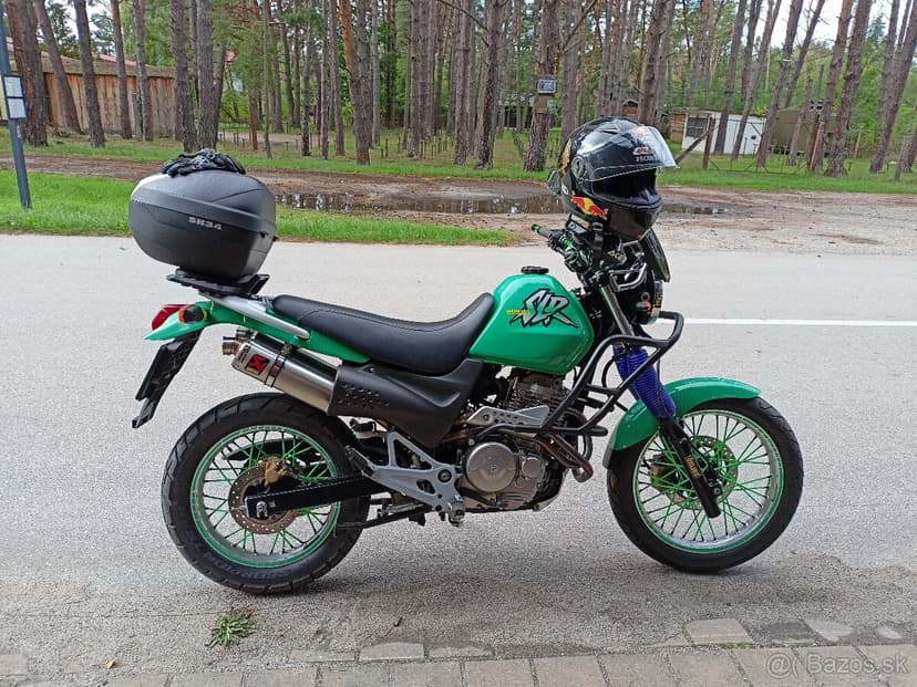 Honda slr 650 cukrík