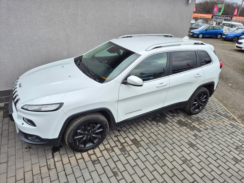 Jeep Cherokee 2,2 CRDi 147Kw 4x4 Limited Full 269999Kč