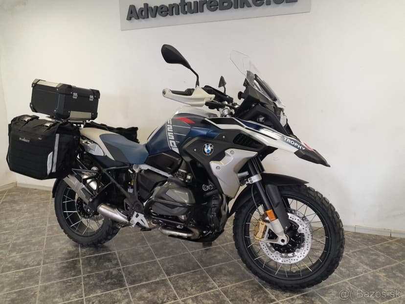 BMW R 1250 GS Trophy •  Továrně snížený podvozek