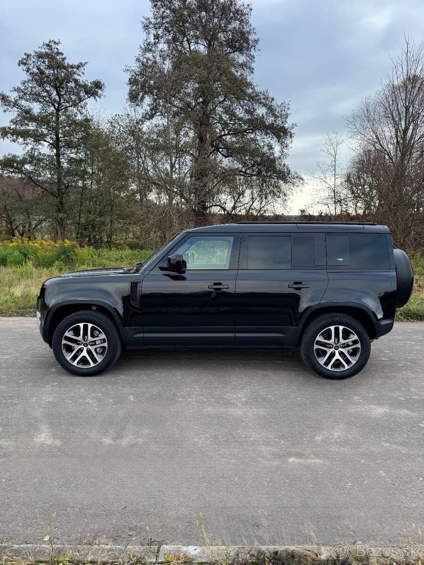 Land Rover Defender 110 3.0D D300 SE 9/2022 odpočet DPH