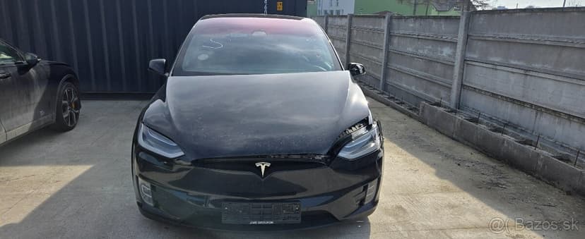 Tesla Model X 75D 2018