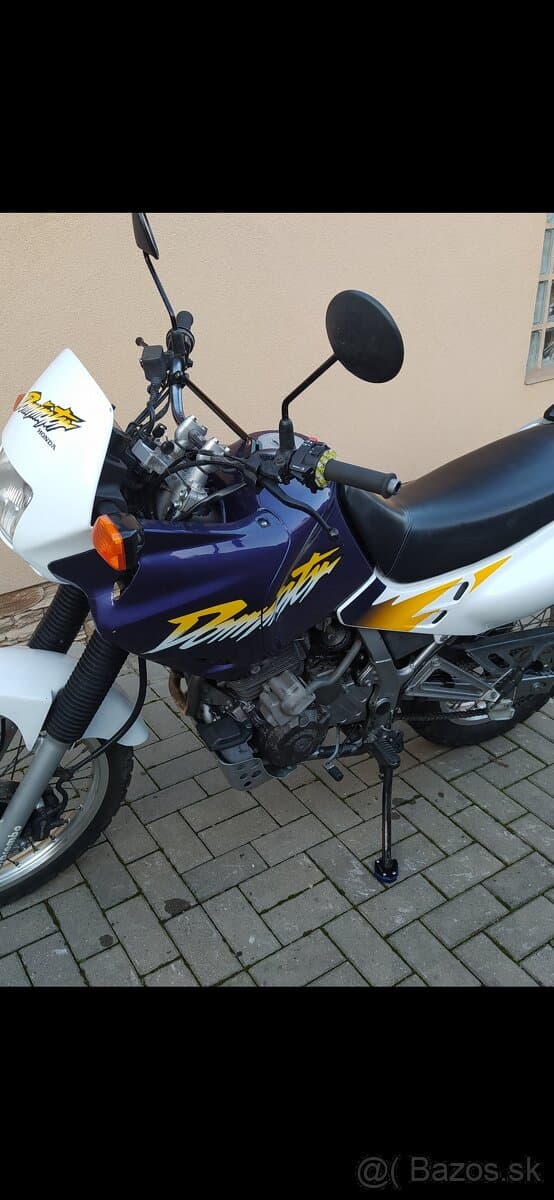 Honda nx 650 dominator