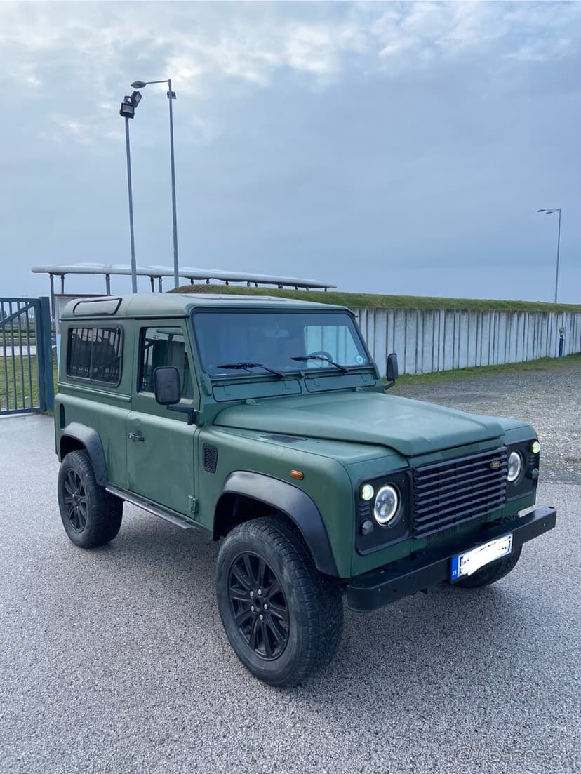 land rover defender