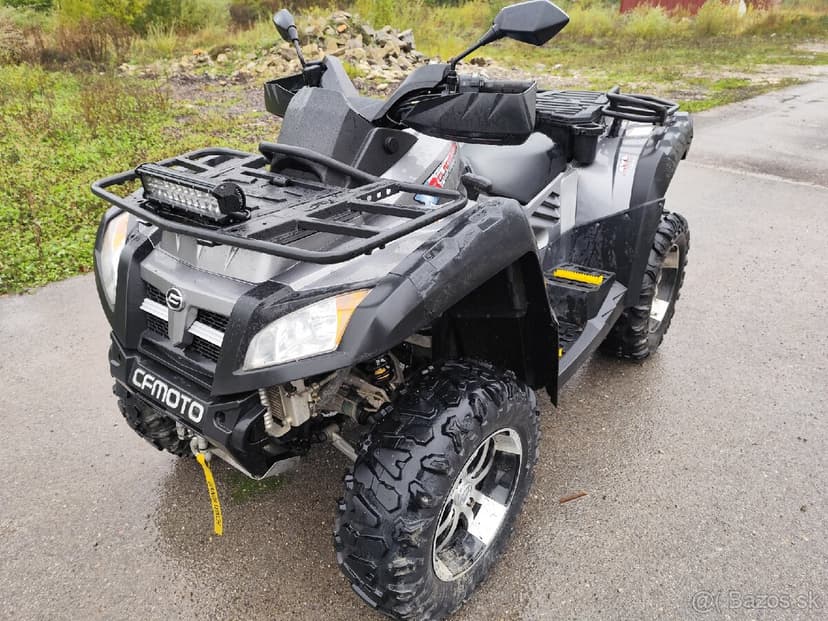 CF MOTO X8 Gladiátor
