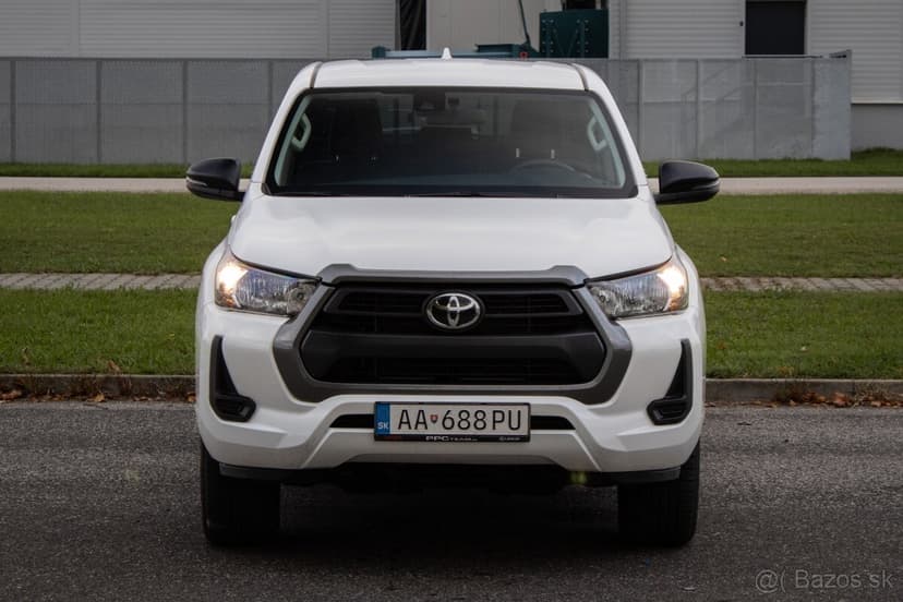 Toyota Hilux DC 2.4 D-4D Active 4x4 A/T, 110kW