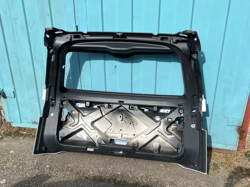 LAND ROVER DISCOVERY 5 KUFROVÉ DVERE 2017-