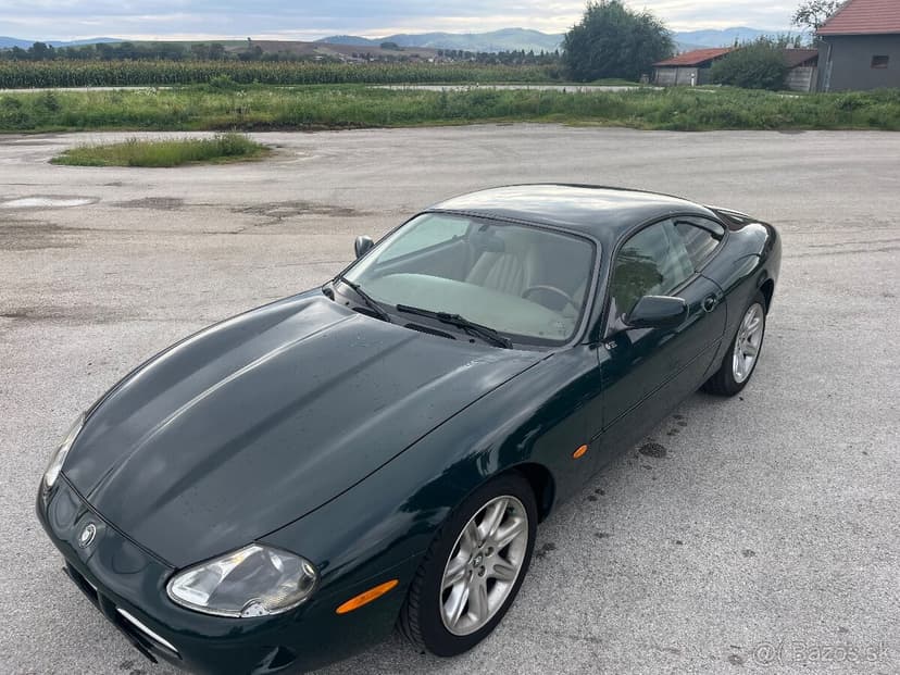 Jaguar XK8 4.0 V8