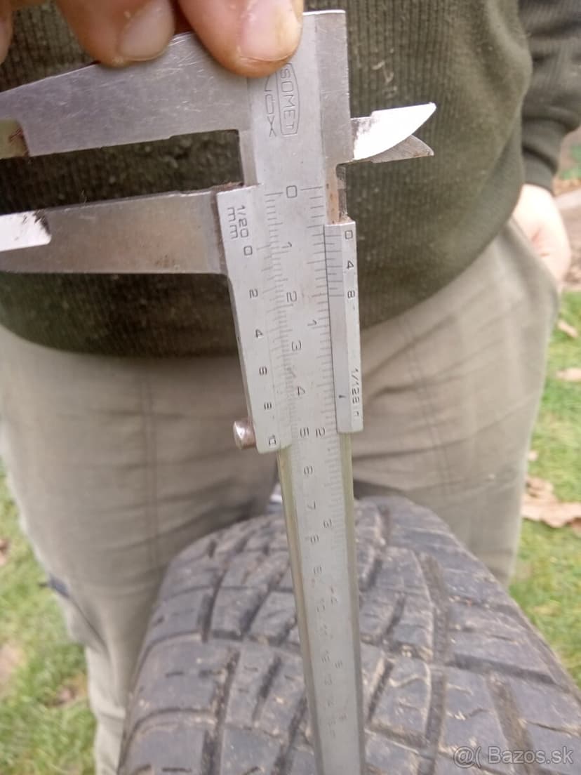 Predám A/T pneumatiky r15 215/75