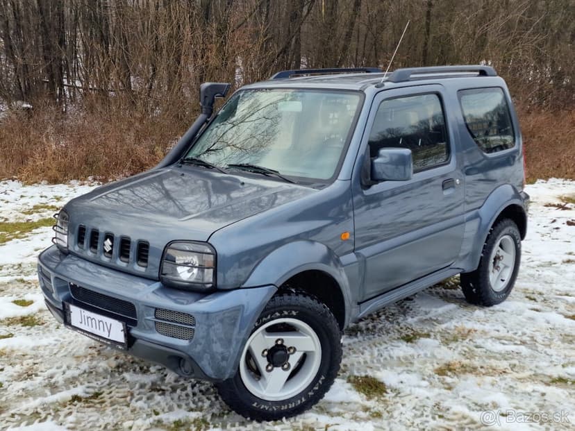 Suzuki Jimny 1.3 benzín 4X4 UKÁŽKOVÝ STAV