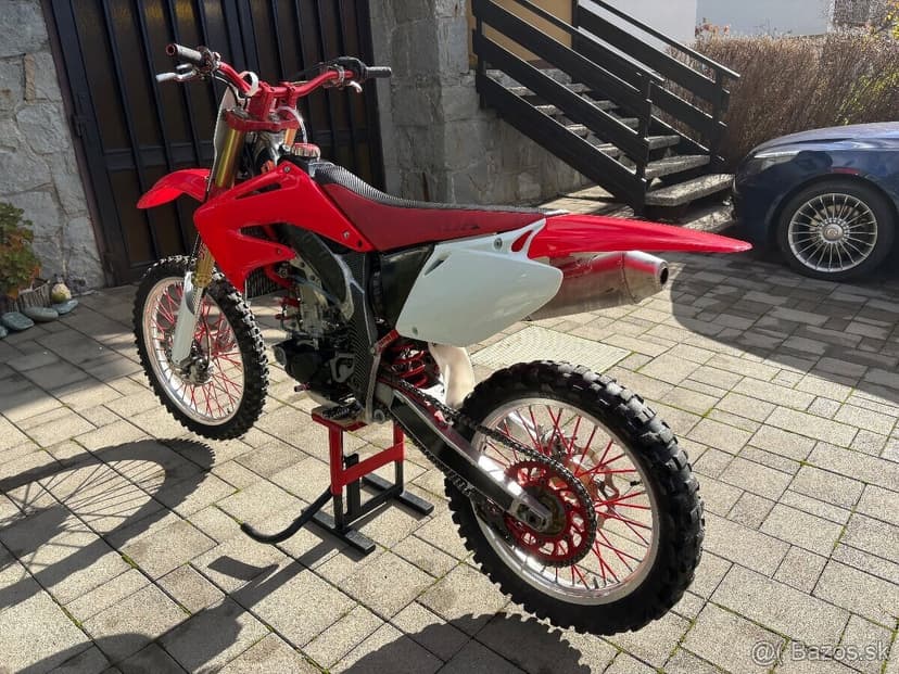 Predám Honda Crf450r