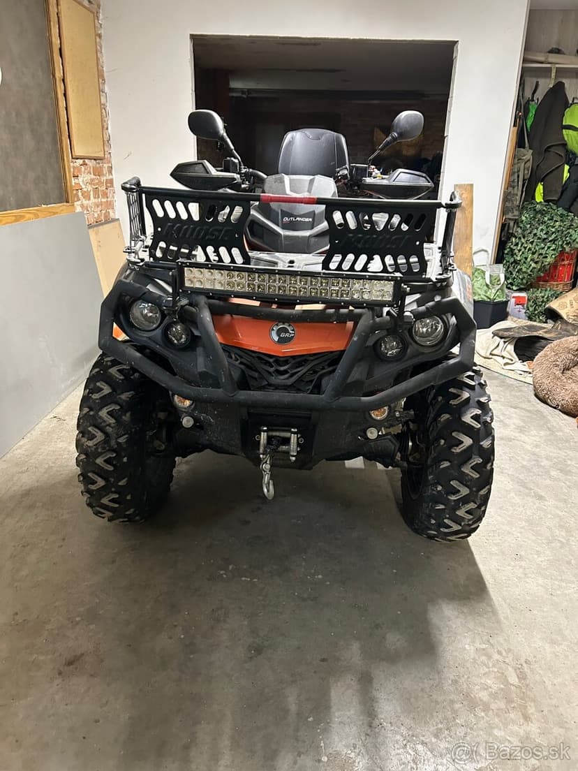 CAN-AM Outlander 1000