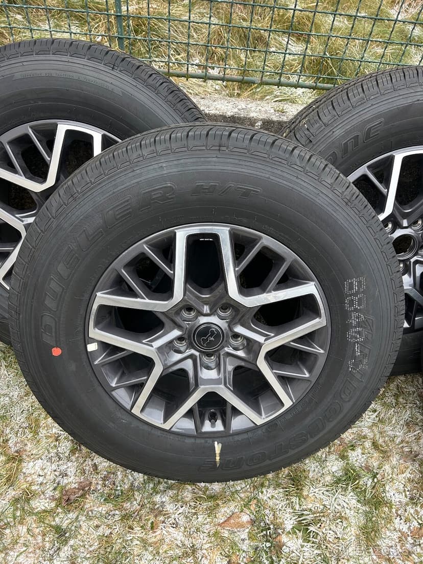 Kolesá Jeep Wrangler 255/70 r18 nové