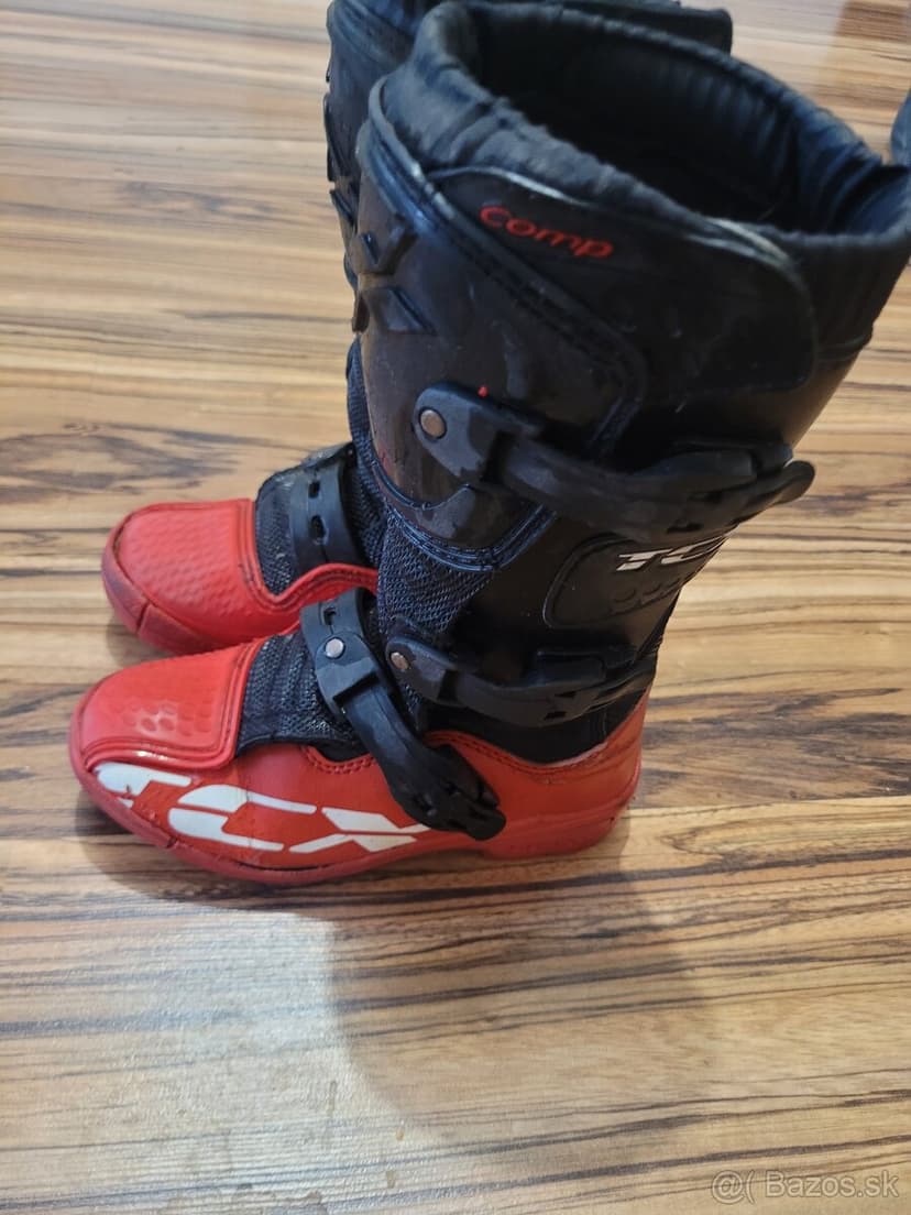 detské čižmy TCX a hrudný a detský chránič LEAT