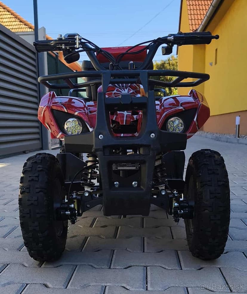 Detská elektrická štvorkolka Hecht