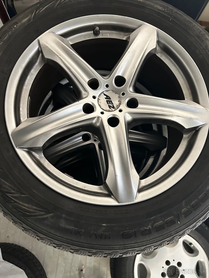Nokian 255/55 R19 zimne Range Rover