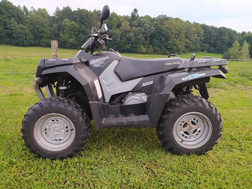 Polaris Hawkeye 300 4x4