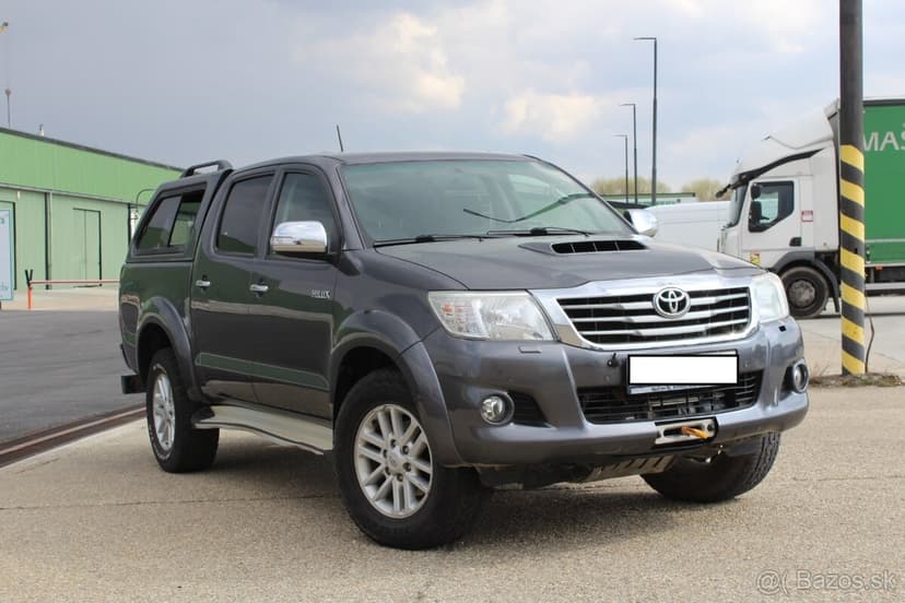 Toyota Hilux DC 3.0 I D-4D Sol A/T