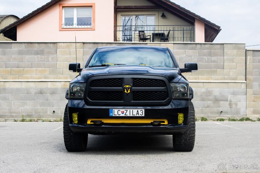 Dodge RAM 1500 5.7 HEMI