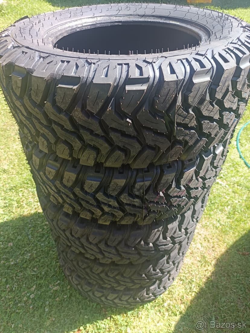 5 x 235/65 R17 VIPER equipe M+S