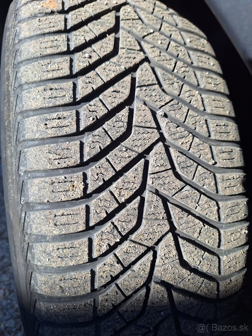 Disky so zimnými pneu Range Rover evoque