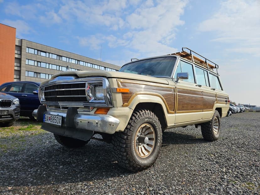 Jeep Wagoneer Grand V8 4x4