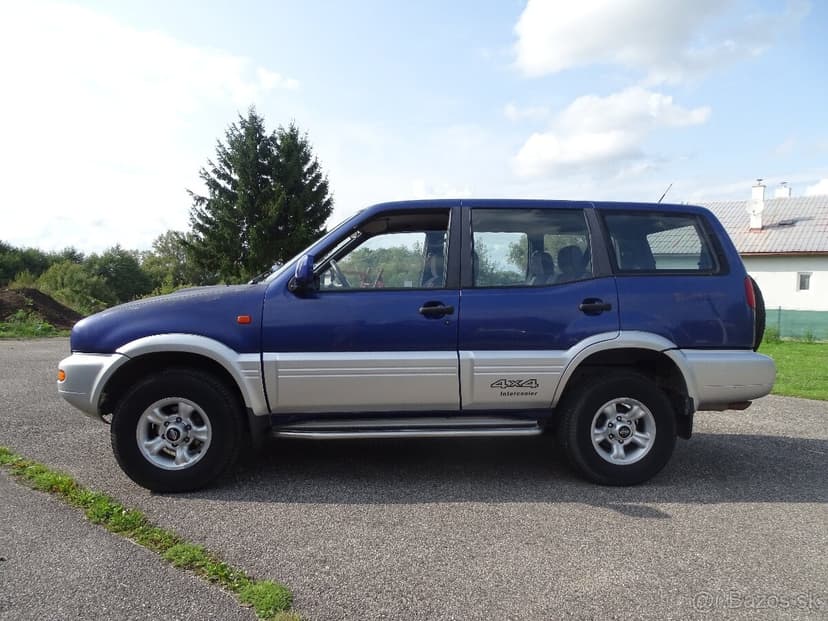 Nissan Terráno II,2.7 tdi-7 miest
