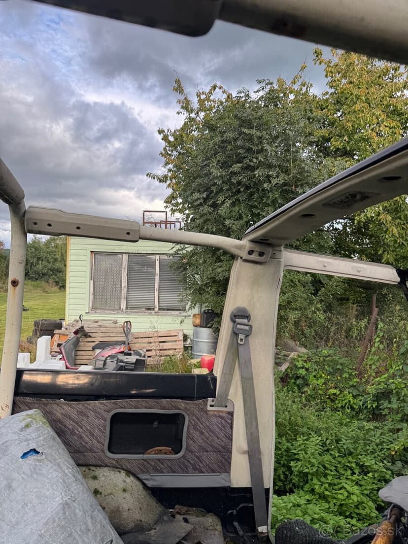 Diely Toyota Landcruiser 70 / 73