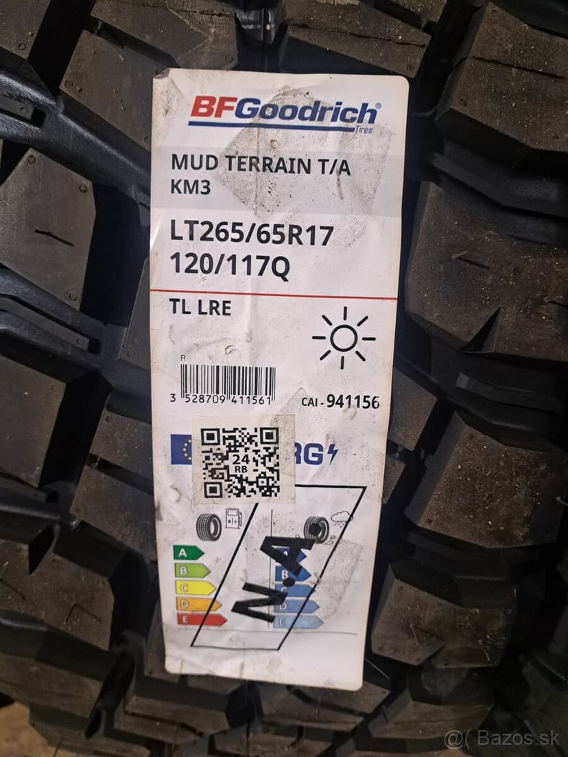 BFGoodrich Mud Terrain 265/65 R17