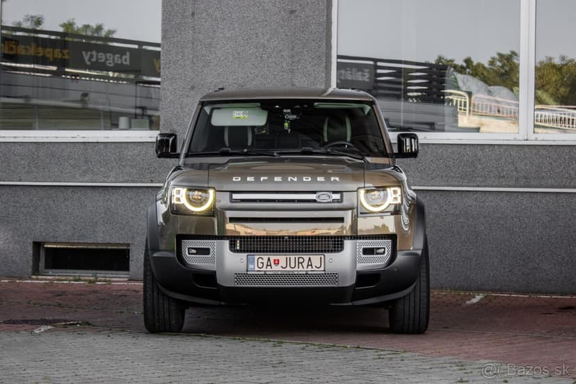 Land Rover Defender 110 3.0D I6 D200 MHEV / ODPOČET DPH /