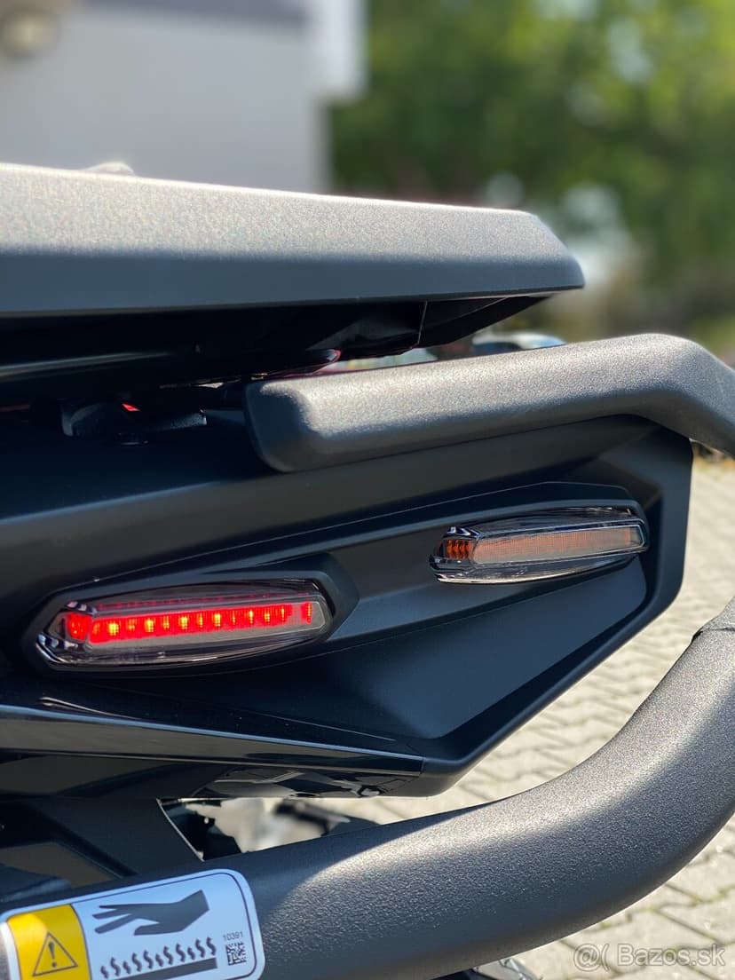 CAN-AM OUTLANDER MAX XT T 850 T3b