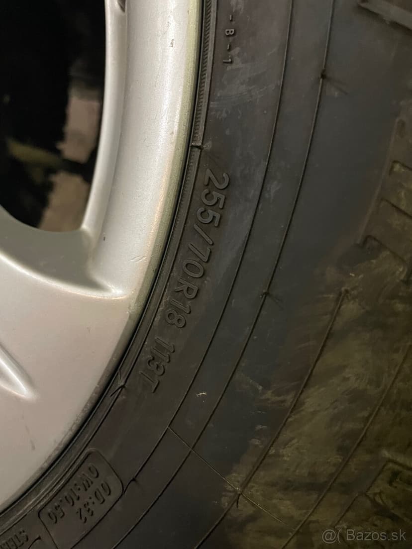 Toyo open country at2 255/70 r18 90%