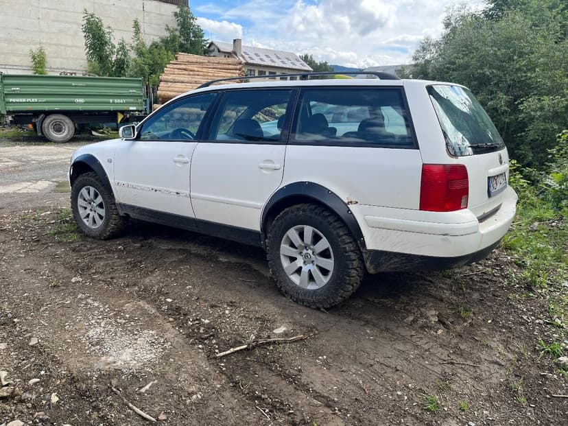 VW Passat (Biely Tesák) 1.9tdi 81kw syncro