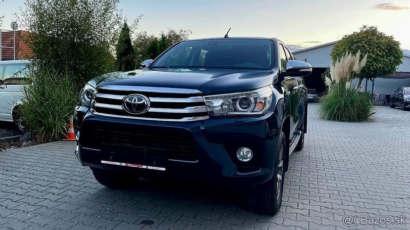 TOYOTA HILUX 2.4DI-D - PREDAJ AJ NA SPLÁTKY