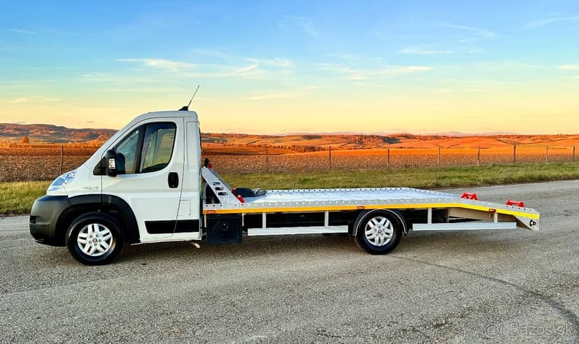 Fiat Ducato odťahovka 3.0 TDi, webasto, NAVI, temp, posteľ