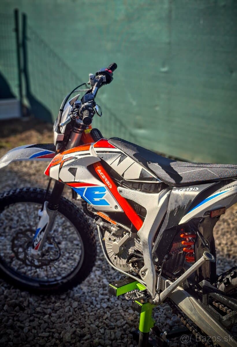Elektrická KTM  freeride E-XC 2016 – SPZ – tiché enduro