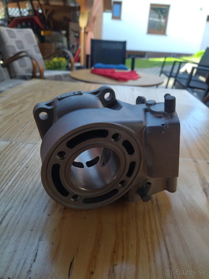 Suzuki RM 85 valec piest