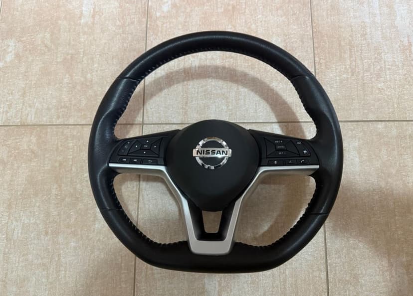 NISSAN PATROL Y60/Y61 - UPRAVENÝ VOLANT