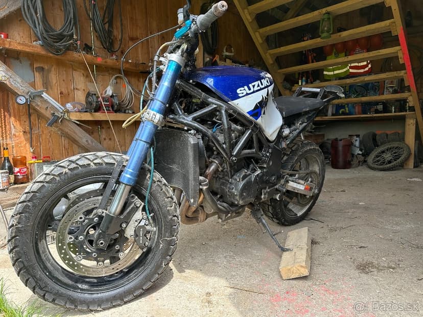 Predám SUZUKI GSXR 600 STUNT