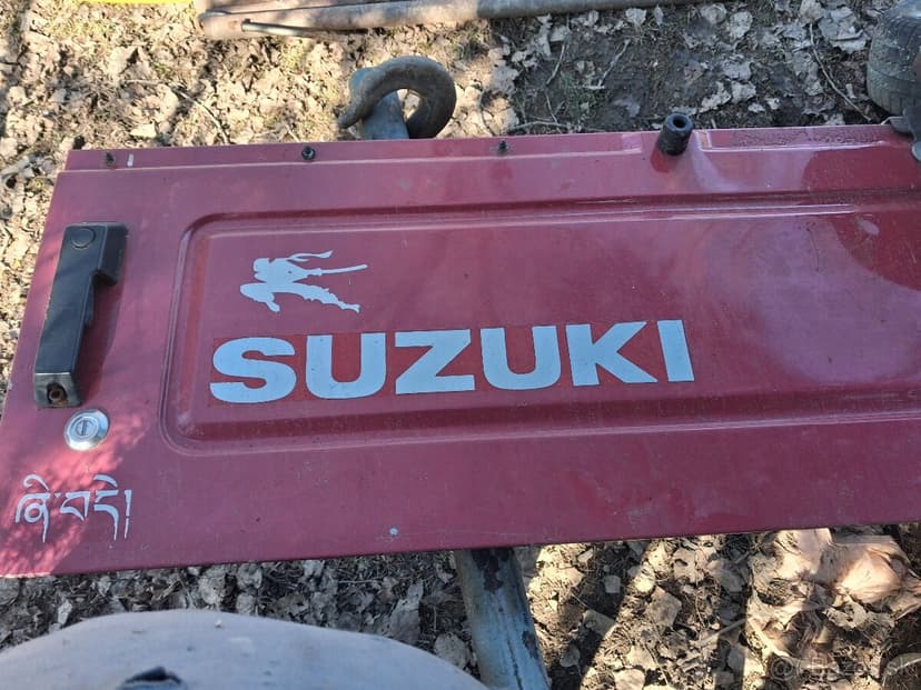 Zadné dvere suzuki samurai cabrio
